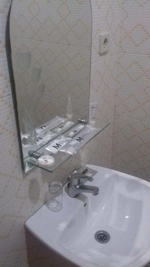 M Hotel Express Sorong Esterno foto